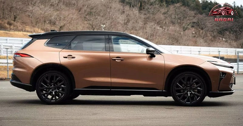 Toyota ra mắt Crown Estate SUV hybrid mới tại Nhật Bản