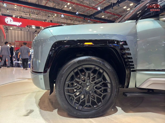 BYD ra mắt SUV điện hạng sang YangWang U8 tại VMS 2024