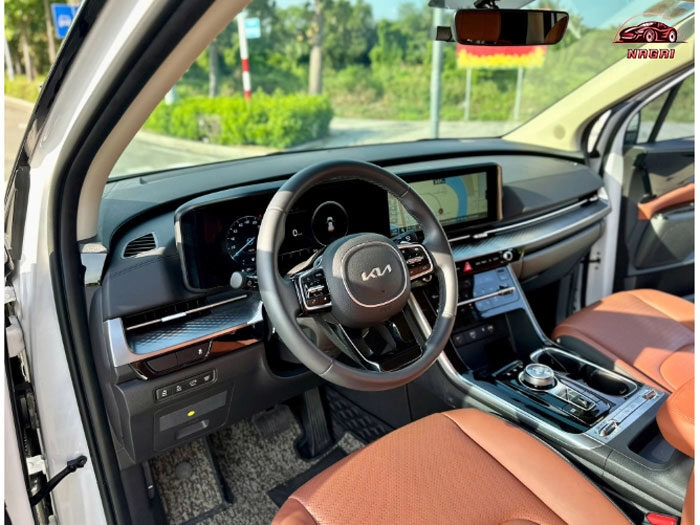 Kia Carnival nâng cấp ra mắt, ưu đãi lớn cho phiên bản cũ còn lại