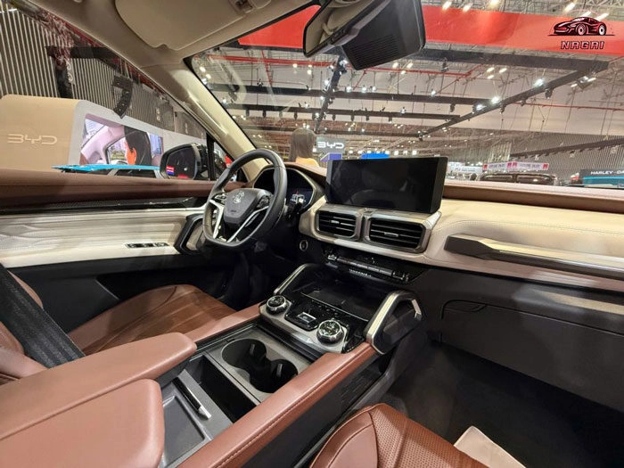 MG D90 SUV hạng D mạnh mẽ gây sốt tại Vietnam Motor Show 2024