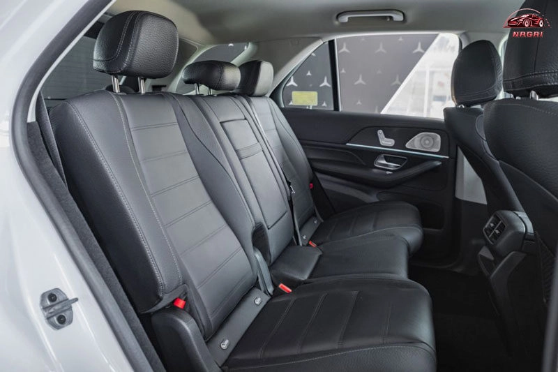 So sánh Mercedes-Benz GLE 450 4MATIC và Mercedes-AMG GLE 53