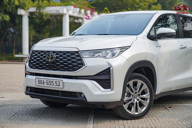 Toyota Innova Cross Chinh Phục Thị Trường MPV Bằng Thiết Kế Hiện Đại
