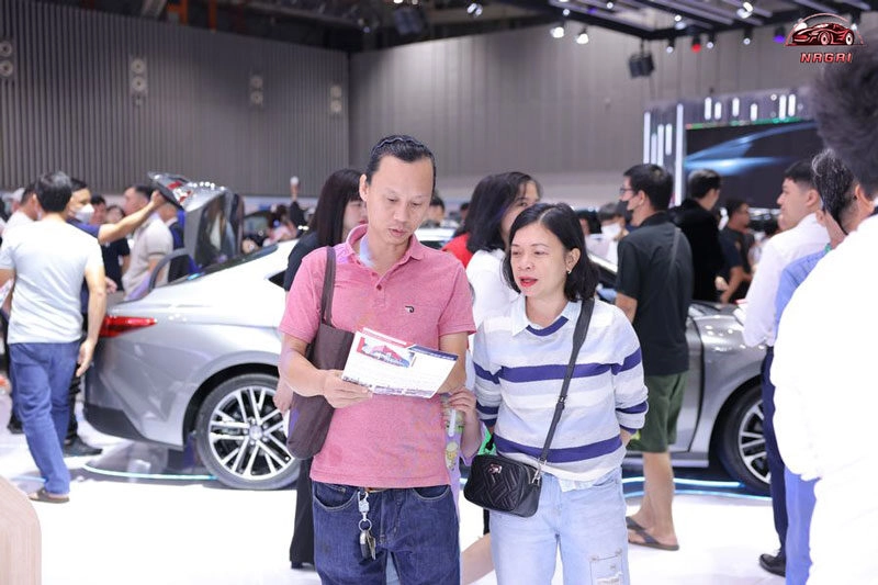 Vietnam Motor Show 2024 Trải nghiệm công nghệ xe xanh cho gia đình