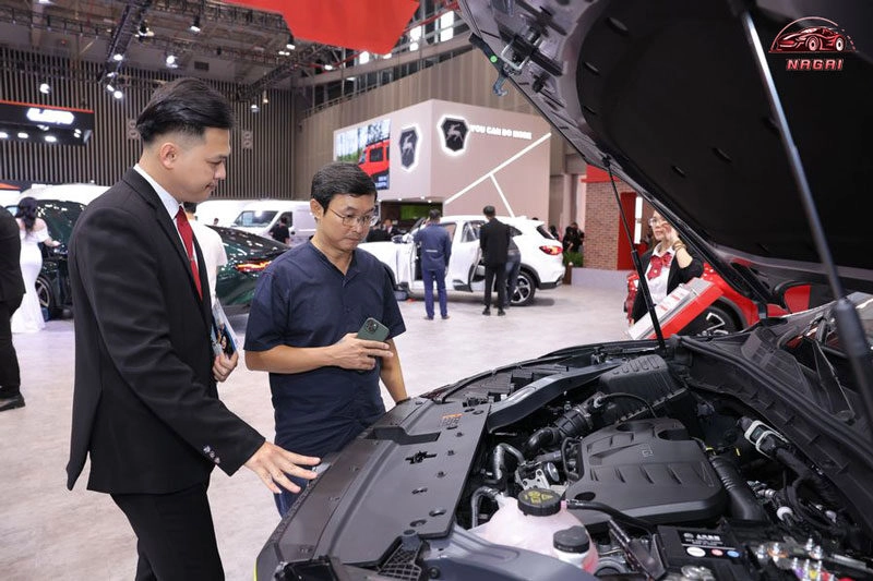 Vietnam Motor Show 2024 Trải nghiệm công nghệ xe xanh cho gia đình