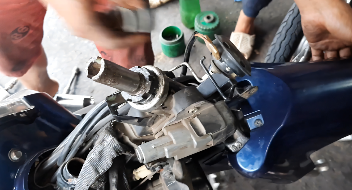 Điều chỉnh tay lái sai kỹ thuật