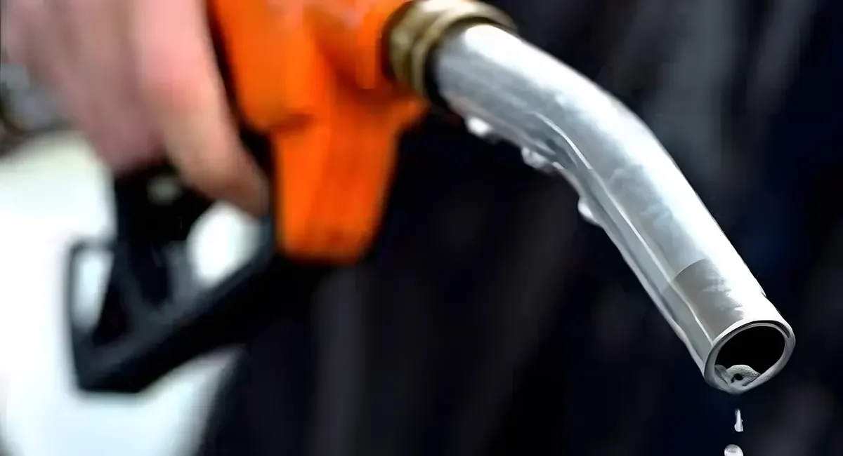 Đổ nhầm xăng dỏm, xe yếu máy và bị từ chối garanti
