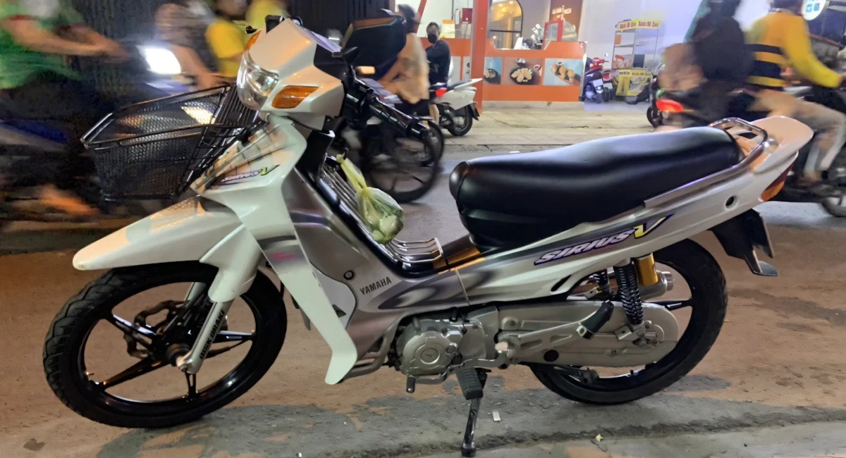 Giá bán dàn áo xe sirius đời đầu bao nhiêu