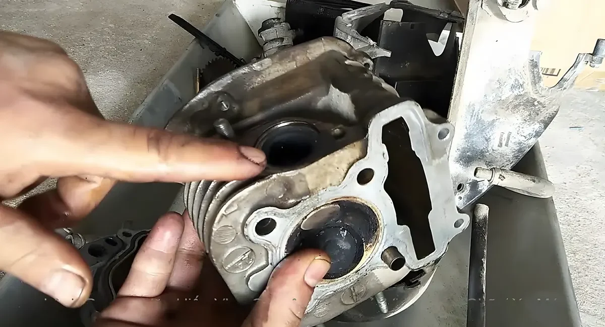Kênh xupap khiến động cơ yếu, xe hụt hơi bất thường