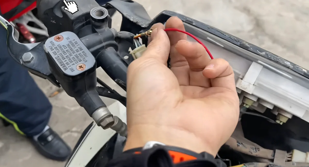 Những thắc mắc về cách thay bóng đèn xe sirius