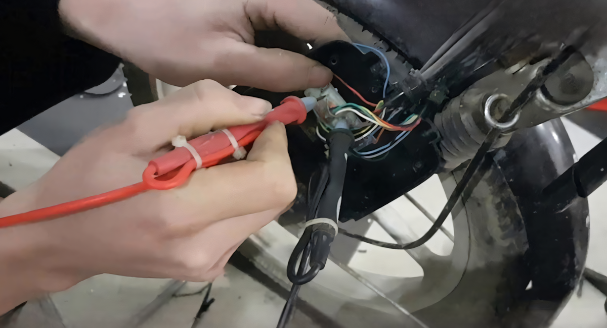 Những thắc mắc về cục chớp xi nhan sirius nằm ở đâu