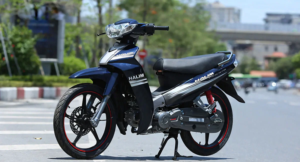 Xe sirius trung quốc có gắn được dàn áo sirius chính hãng không